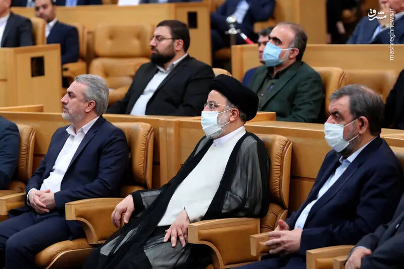 تقدیر از صادر کننده‌های برتر با حضور رئیسی/گزارش تصویری