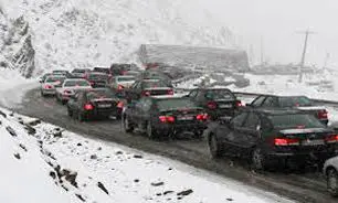 بارش برف و باران و ترافیک سنگین در جاده‌ها