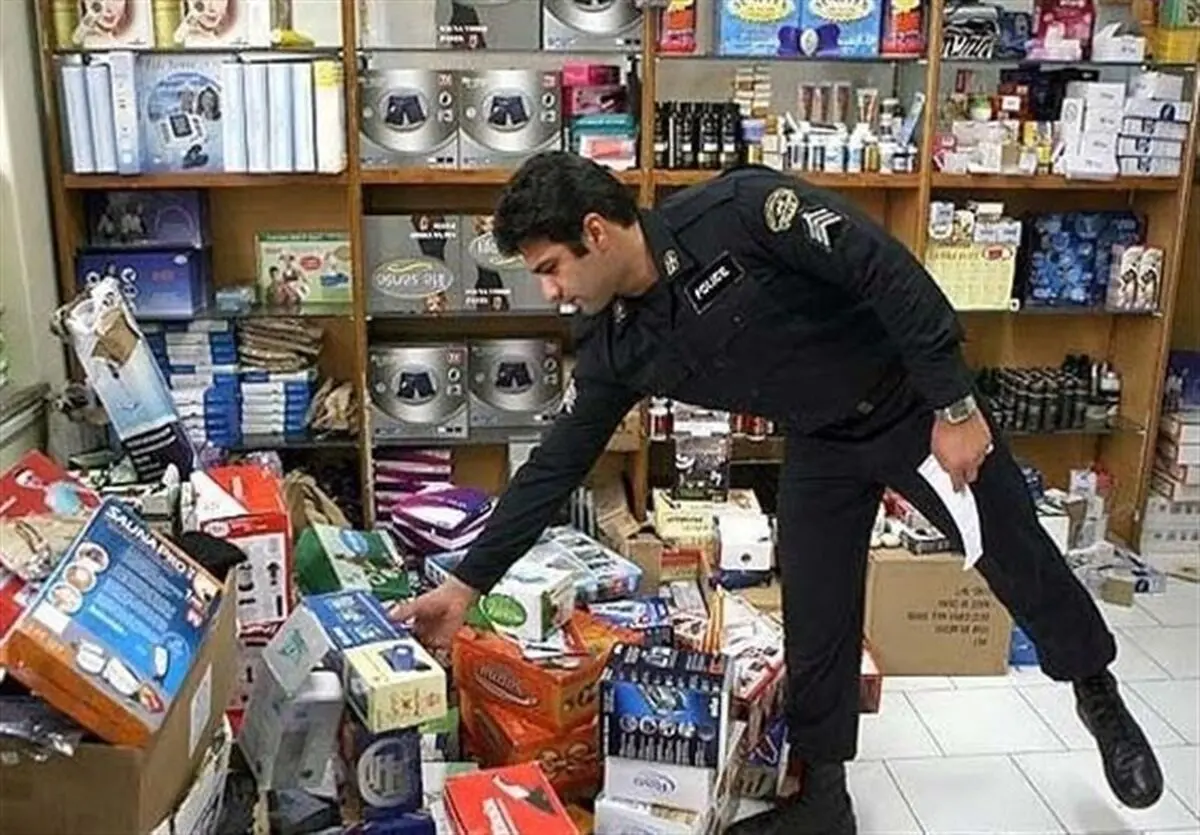 نقش گمرک و مناطق آزاد در قاچاق کالا