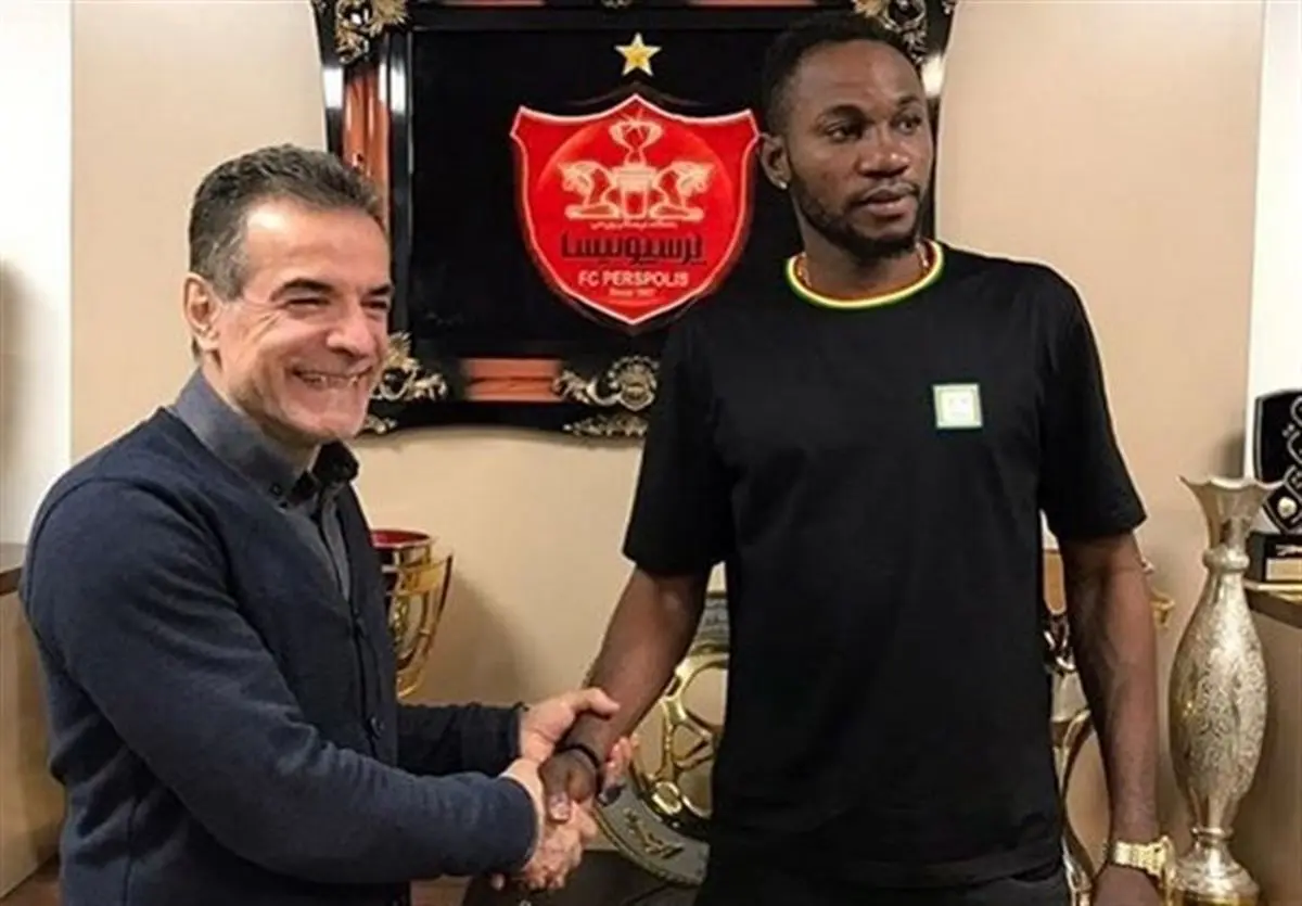 مهاجم پرسپولیس از ایران رفت