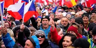 تظاهرات در جمهوری چک برای کناره‌گیری دولت