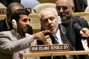 نگاه معنادار محمدجواد ظریف به محمود احمدی‌نژاد + عکس