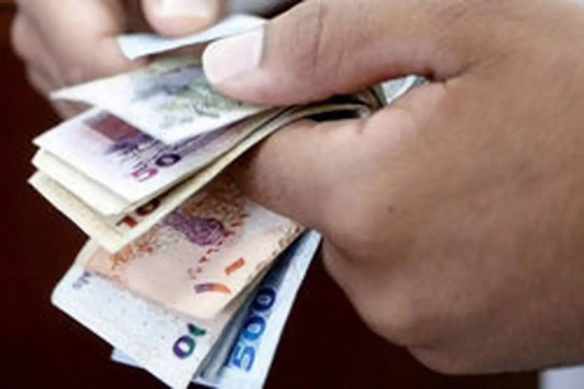 دلار بازهم گران شد/ نرخ ارز بانکی امروز 22 خرداد 97
