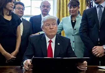 ترامپ فرمان مهاجرتی جدیدش را امضا کرد