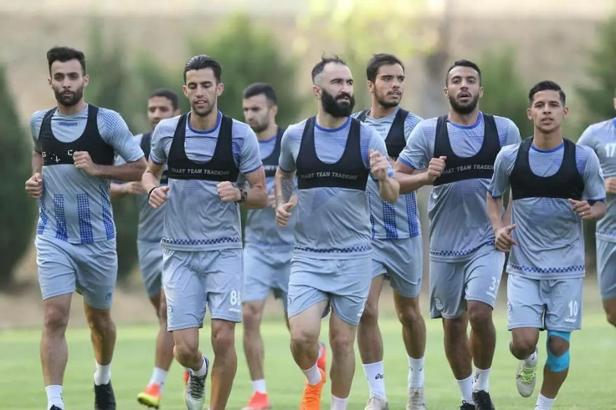 غایبان استقلال مقابل تراکتور 
