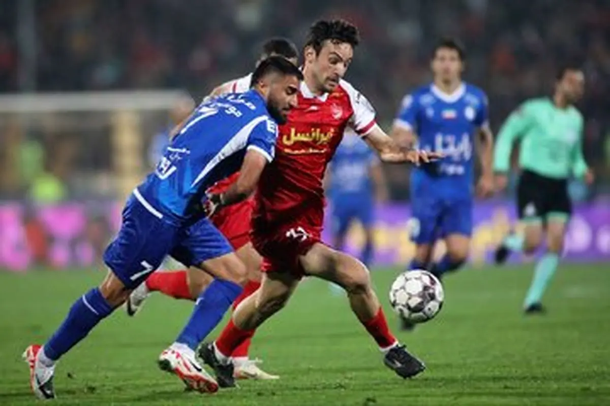 همسر و فررزند ستاره پرسپولیس در تمرین سرخها