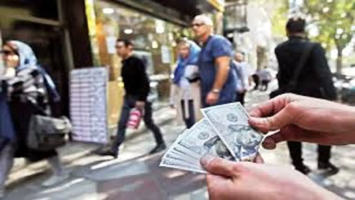 نرخ ارز در بازار آزاد ۷ آذر ۱۴۰۰؛ روند نزولی قیمت ارز در بازار