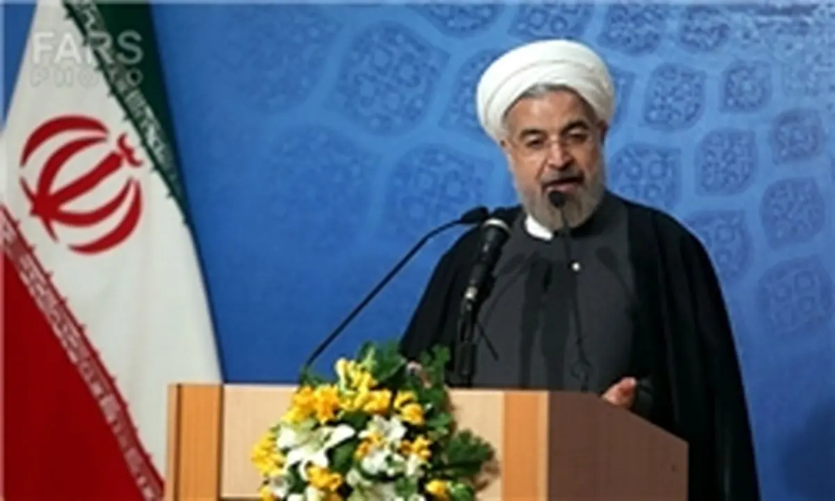 روحانی: گروهی به عنوان عبور از تحریمها منافع ملی را دور زدند