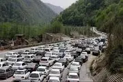 ترافیک سنگین در محور چالوس و هراز/ بارش باران در برخی محورها
