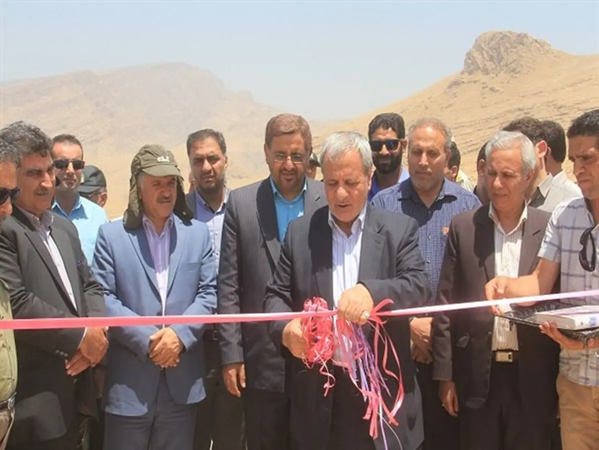 دولت زمینه تسریع در بازسازی روستاهای مرزی را فراهم کند