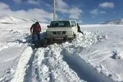 نجات جان مادر باردار در روستای صعب‌العبور قراجه شهرستان هریس+تصاویر