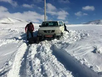 نجات جان مادر باردار در روستای صعب‌العبور قراجه شهرستان هریس+تصاویر