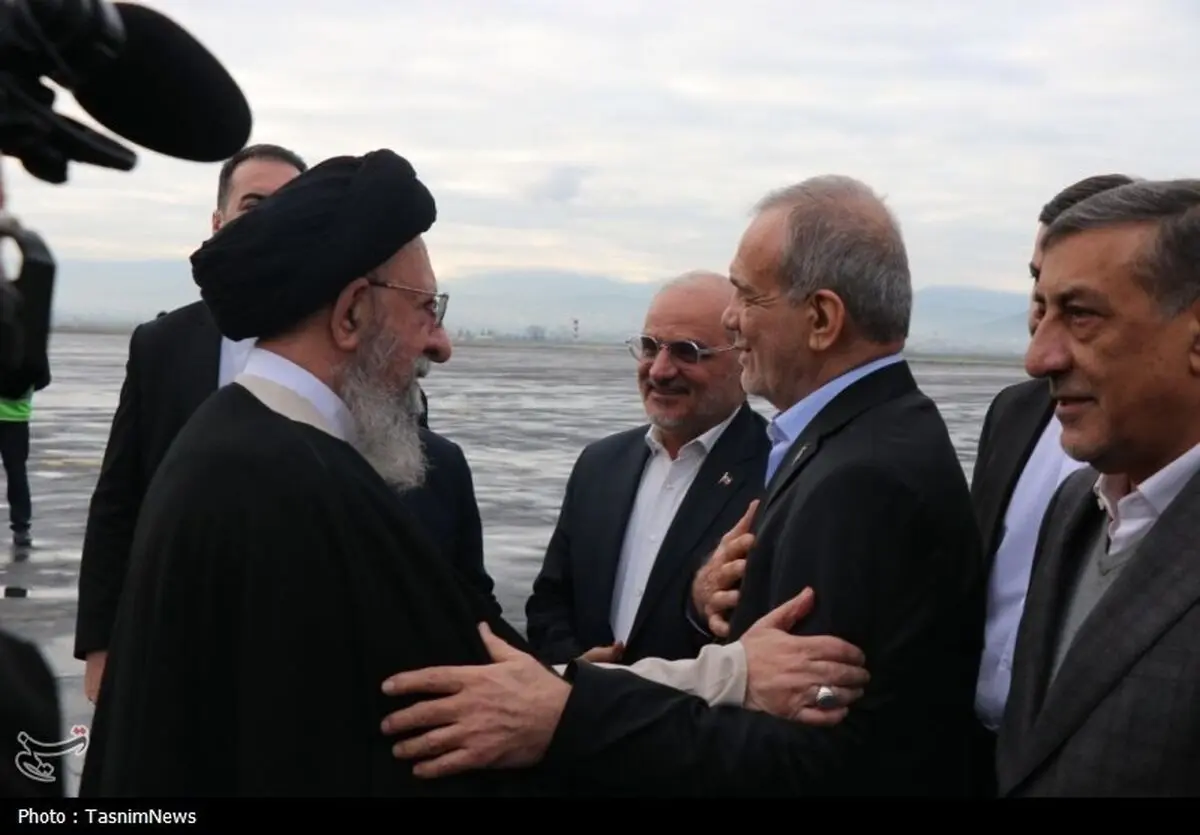 
پزشکیان وارد گلستان شد+ برنامه‌ها و تصاویر
