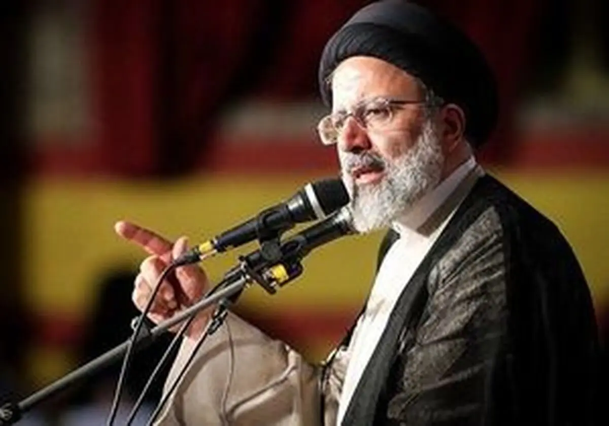 امروز ارتش، سپاه پاسداران و بسیجیان ما در عرصه‌های مختلف افتخارآفرین‌اند