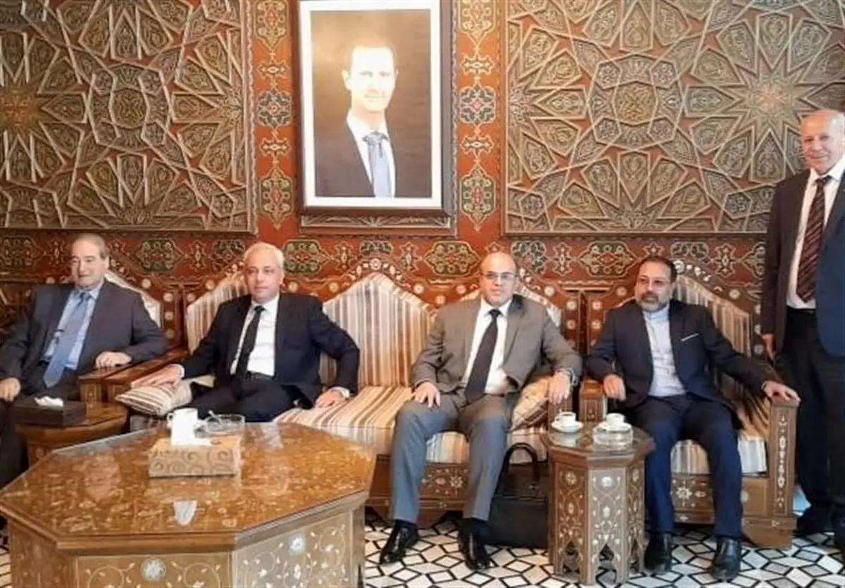 هیئت بلند پایه سیاسی و اقتصادی سوریه در راه ایران