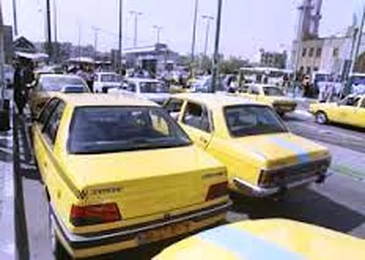 ۱۴ هزار پروانه هوشمند برای تاکسیرانان