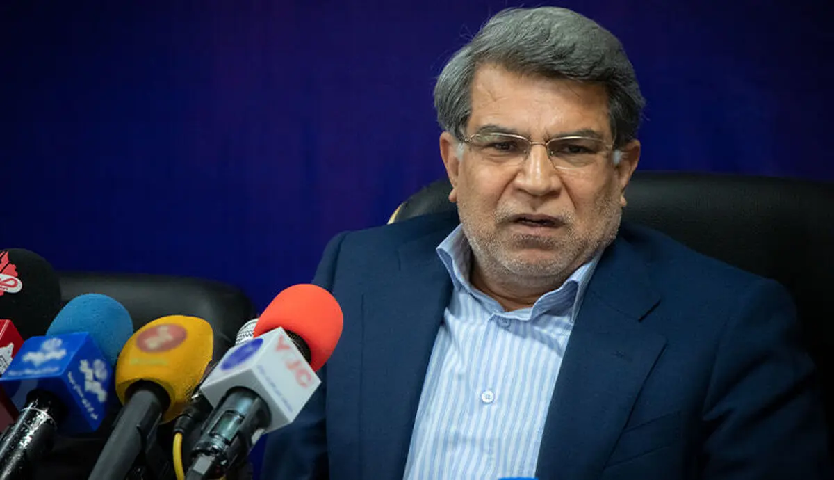 رئیس سازمان خصوصی سازی: خودروسازی باید از دست دولت رها شود
