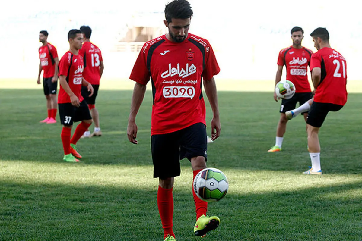 قراردادم را با پرسپولیس تمدید نمیکنم! /پیشنهادهای بهتری دارم