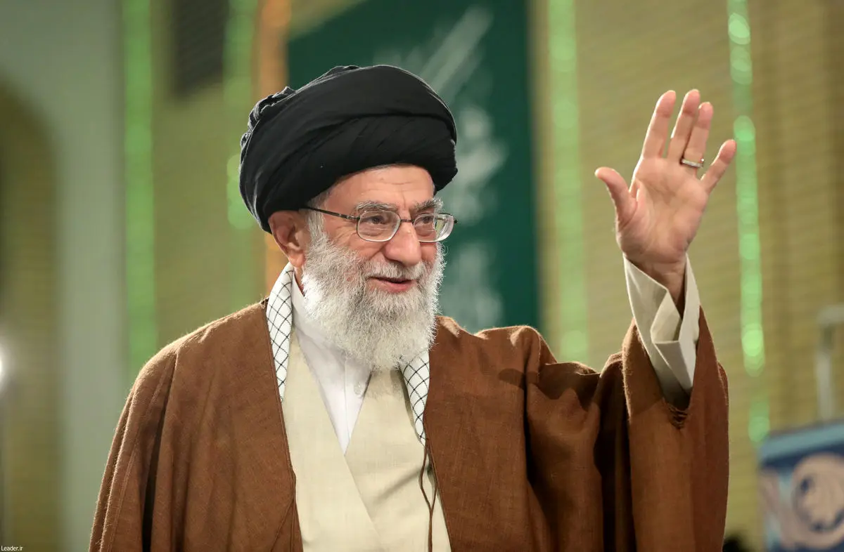 دوستان و دشمنان بدانند در حوادث امنیتی چند روز اخیر، دشمن را عقب زدیم/ علاج و کلید حل مشکلات کشور عبارت است از «ترویج تولید داخلی»