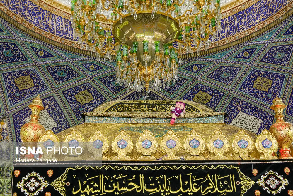 تصاویری نادر از سنگ مزار حضرت رقیه(س)
