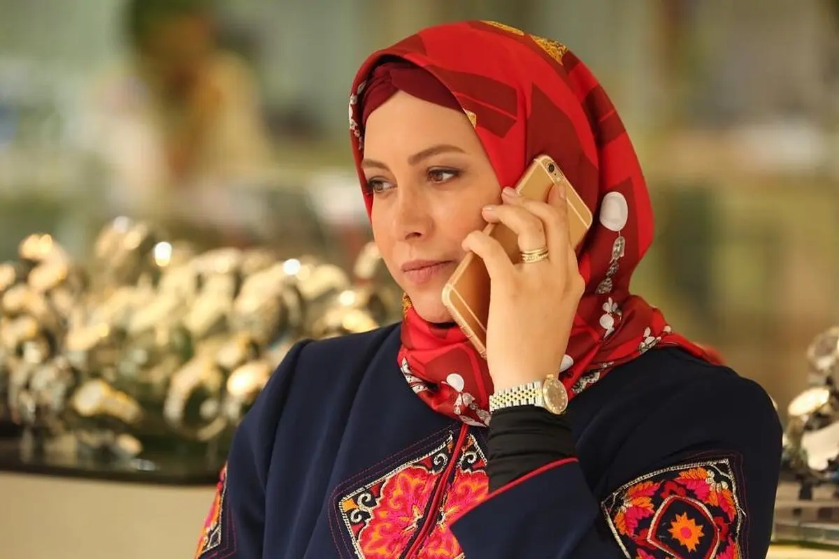لبخند مرموز «فریبا نادری» /عکس