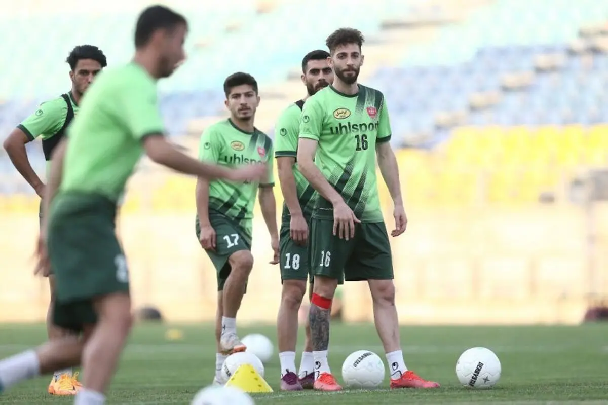 پرسپولیس به سیم آخر زد/  تمرین سخت پرسپولیس برای صعود به نیمه نهایی
