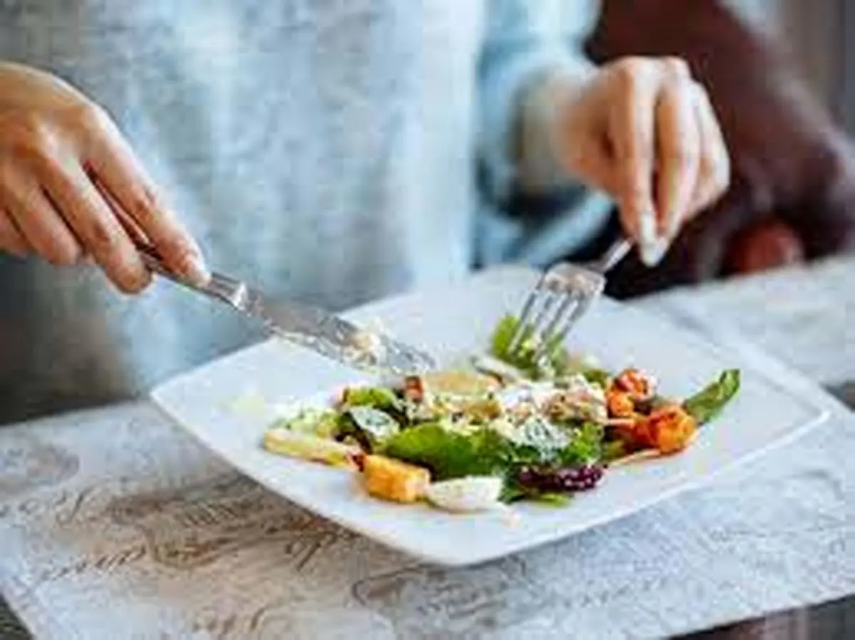 بعد از مزه مزه کردن غذا و آرام غذا خوردن، چه اتفاقی برای بدن میافتد؟