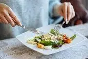 بعد از مزه مزه کردن غذا و آرام غذا خوردن، چه اتفاقی برای بدن می‌افتد؟