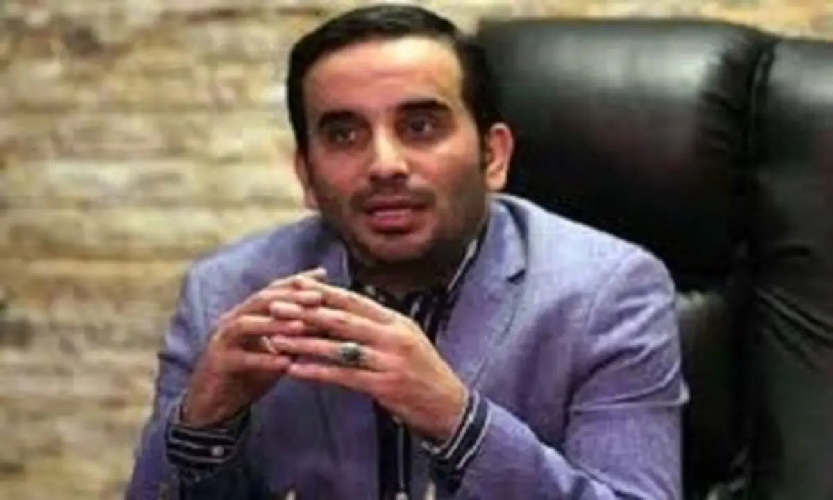 دولت منتقدان صنعت خودرو را به سیاسی کاری متهم کرد 