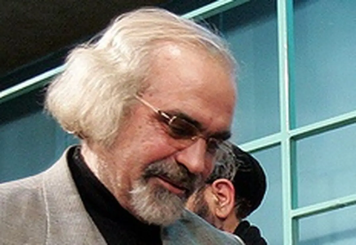 محمدعلی مجاهدی مدیر دبیرخانهی دائمی شعر آیینی شد