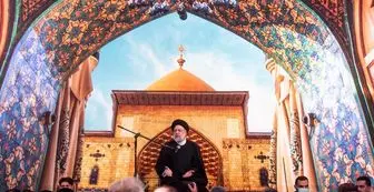 حضور رئیسی درمراسم شب احیا در امامزاده صالح(ع) تهران