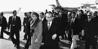 تصویر کمتر دیده شده از محمدرضا پهلوی در کنار یک جانی