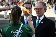 برزیل مشعل المپیک را از یونانی‌ها تحویل گرفت