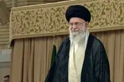 لحظه ورود رهبر انقلاب به حسینیه امام خمینی(ره)/فیلم