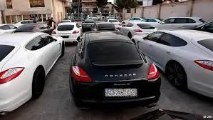 ایرانی ها چه قدر برای خرید خودروی خارجی پول داده اند؟