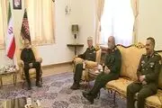 دیدار فرماندهان نظامی با پزشکیان/فیلم