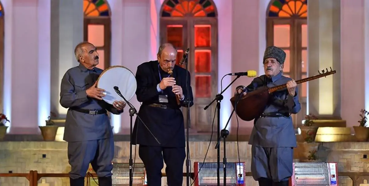 شروع درخشش ساز و آواز هنرمندان در جشنواره موسیقی نواحی