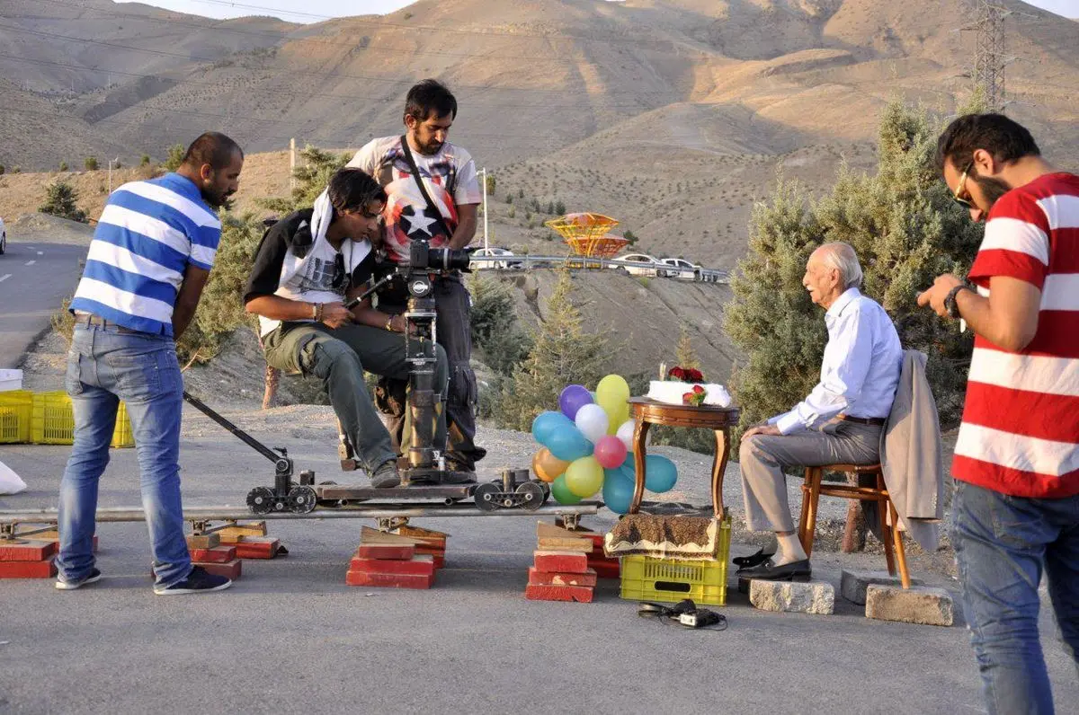اکران خصوصی مستند «زندگی و دیگر هیچ»