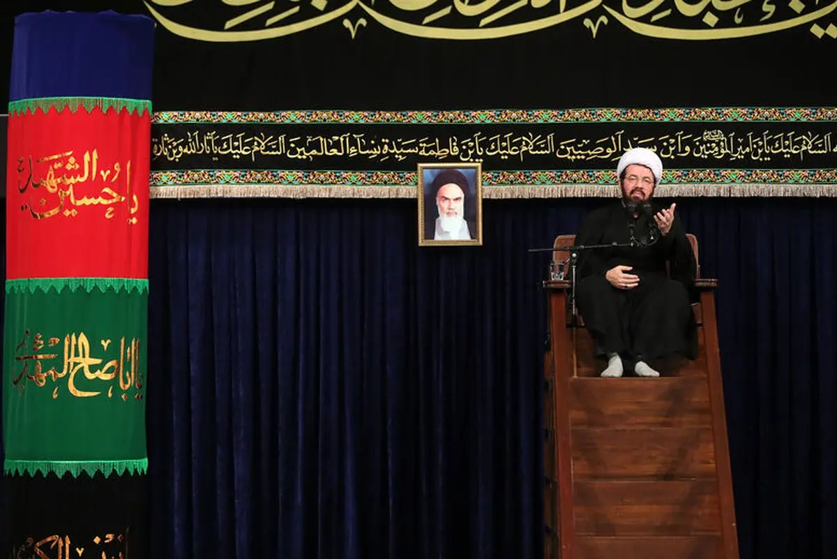 دومین شب مراسم عزاداری امام حسین(ع) با حضور رهبر انقلاب