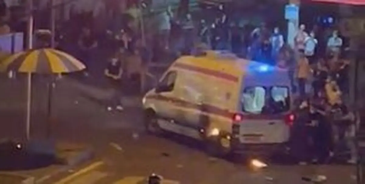 
تخریب ۶۱ آمبولانس اورژانس توسط اغتشاشگران
