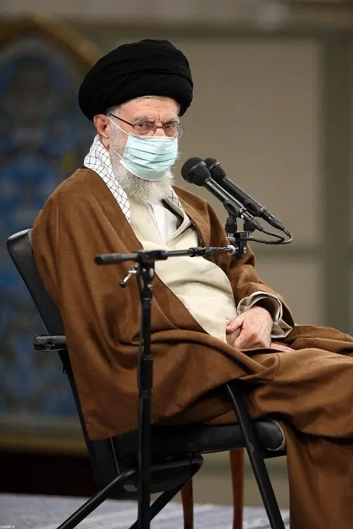 جمعی از کارگران با رهبر معظم انقلاب دیدار کردند/گزارش تصویری