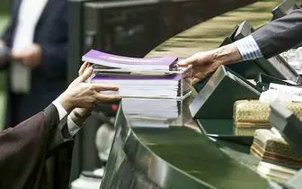 تجمیع یارانه نقدی و معیشتی؛ یک آزمون بودجه‌ای دیگر برای مجلس