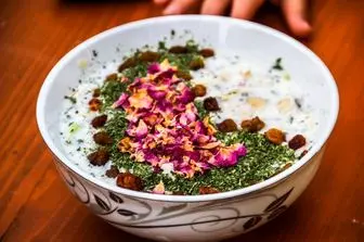 طرز تهیه آب دوغ خیار سنتی مقوی و لذیذ