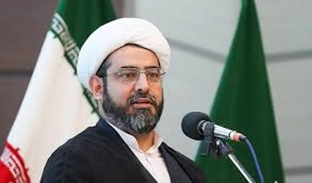 مردم آمریکا روی دیوارهایشان نوشتند سید علی خامنه‌ای به داد ما برس 
