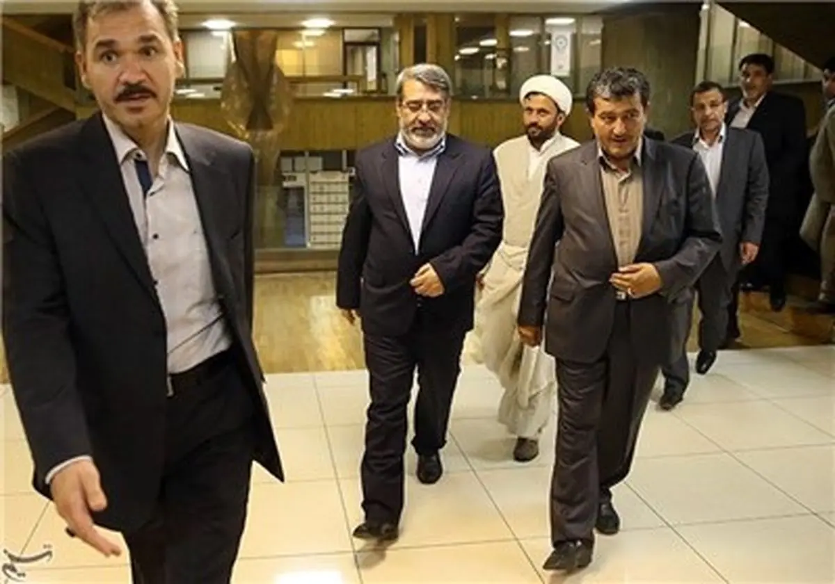 سئوال ۳ نماینده از وزیر کشور درباره عزل و نصب‌ها