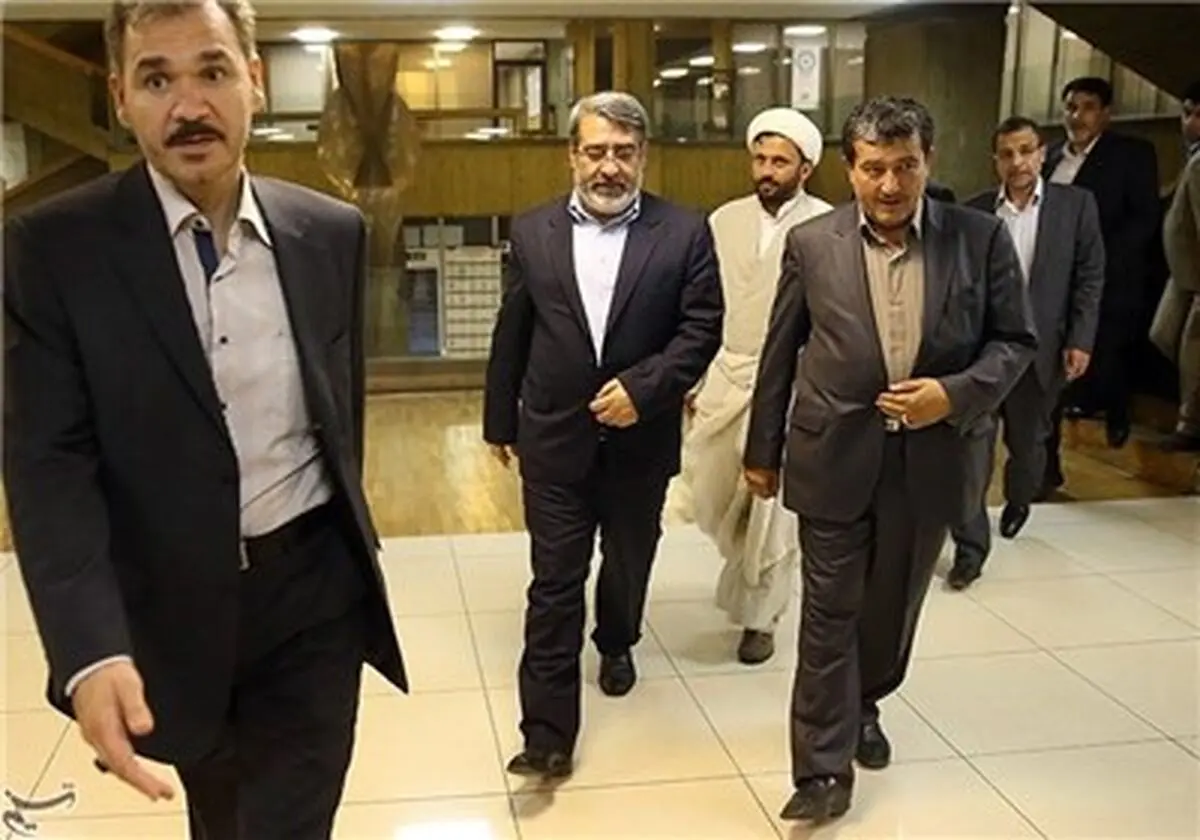 سئوال ۳ نماینده از وزیر کشور درباره عزل و نصب‌ها