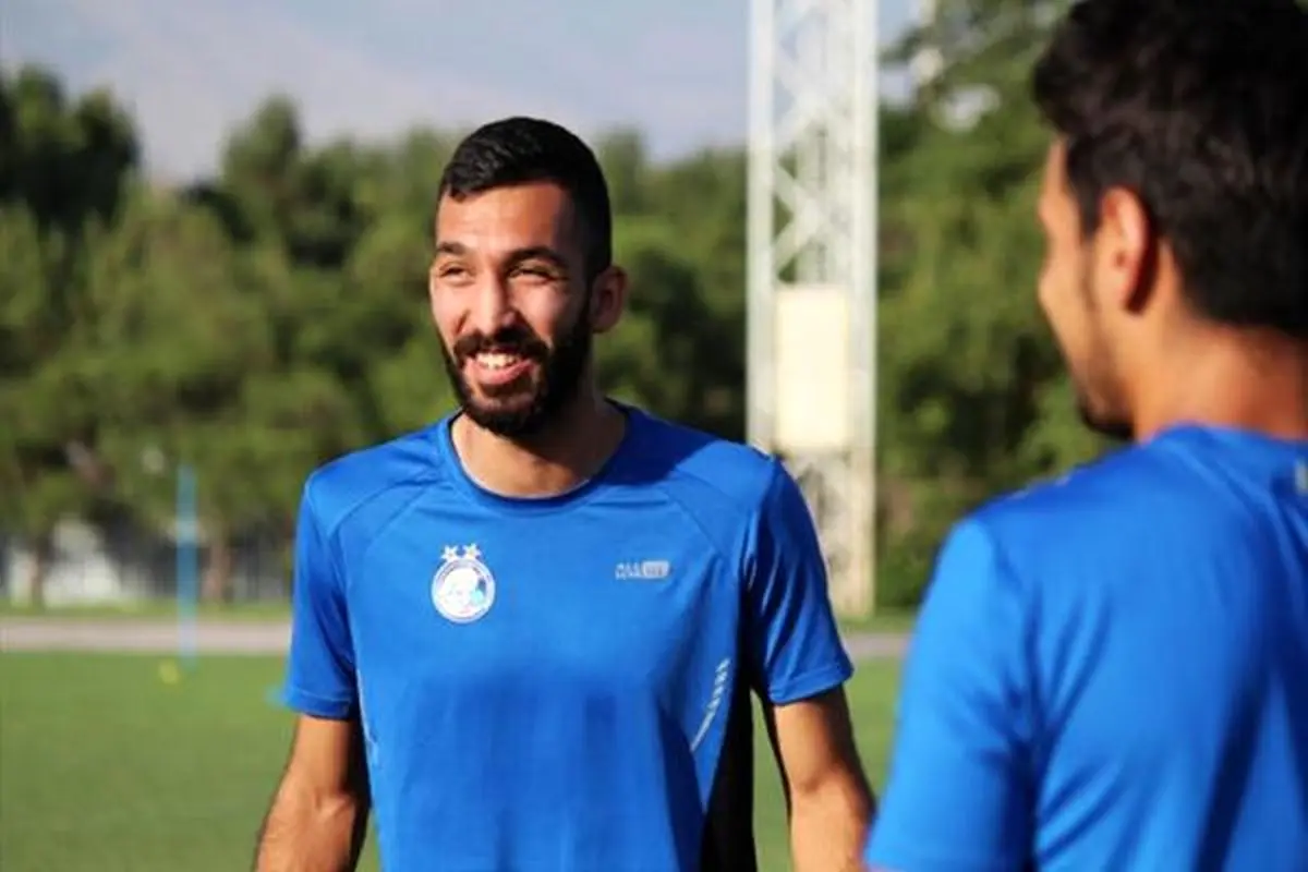 مشتری جدید برای هافبک استقلال