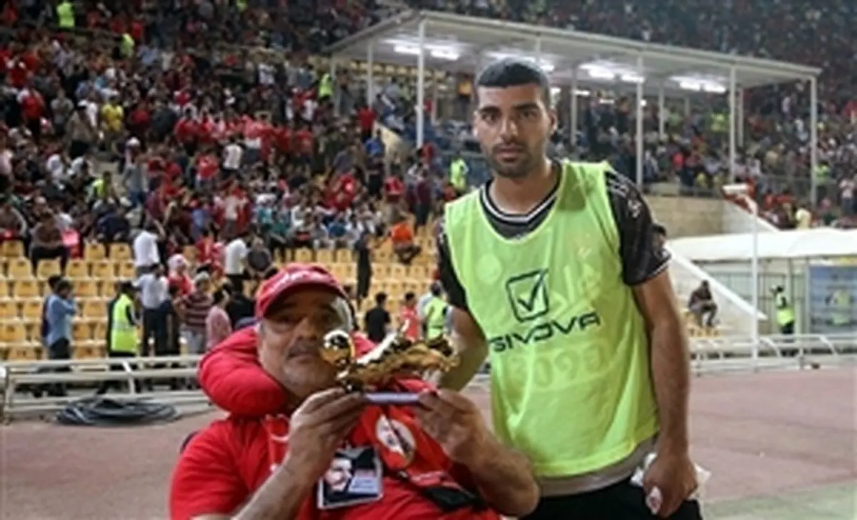 واکنش طارمی به تقلبی بودن هدیه به هوادار پرسپولیس