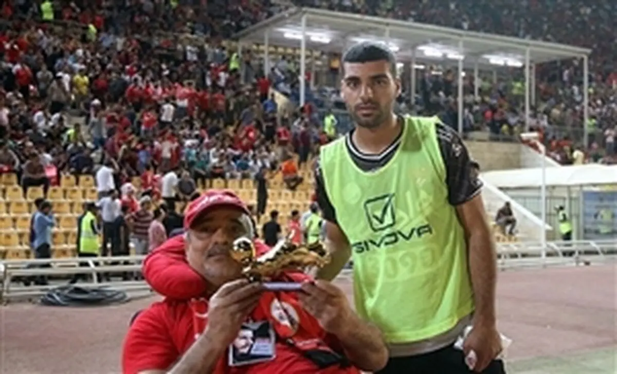 واکنش طارمی به تقلبی بودن هدیه به هوادار پرسپولیس
