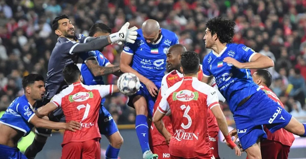 زور پرسپولیس به استقلال نرسید